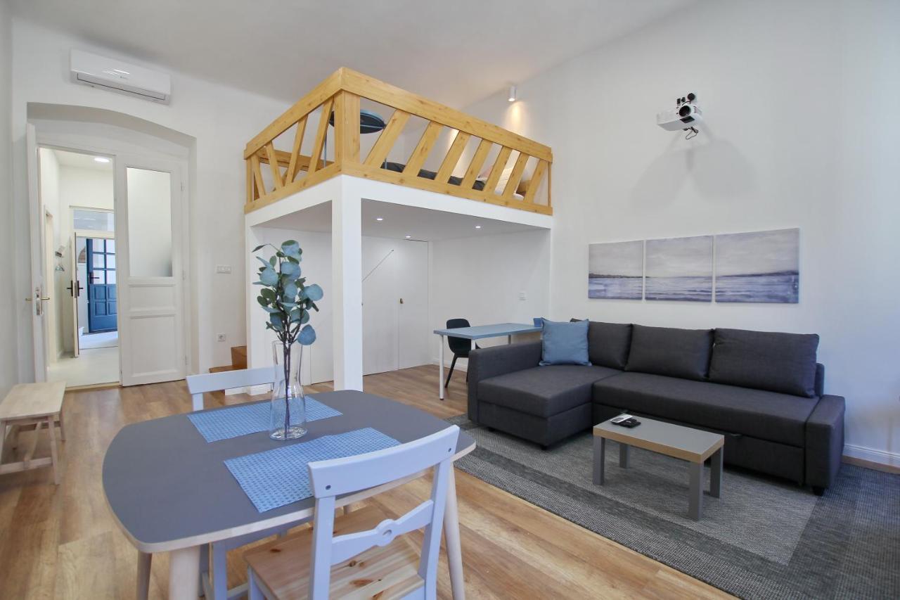 Pau Stylish Studios In The Heart Of Budapest Luaran gambar