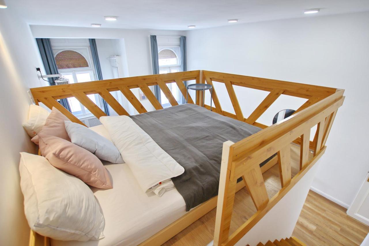 Pau Stylish Studios In The Heart Of Budapest Luaran gambar