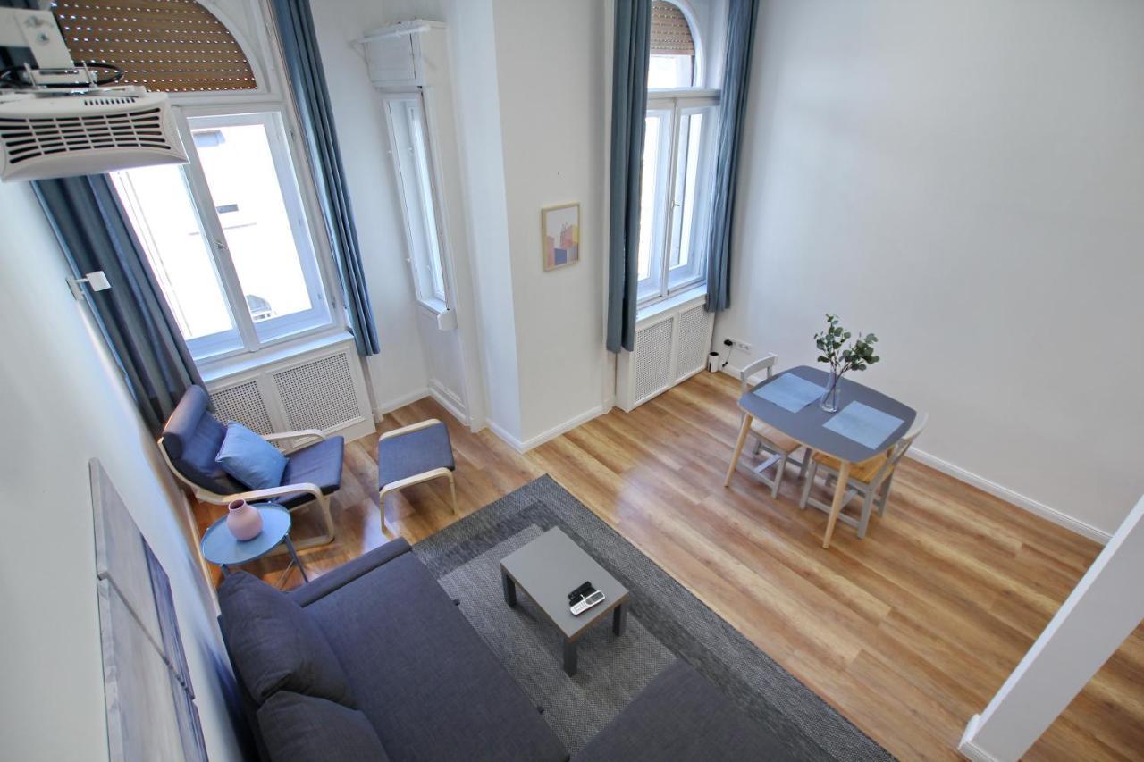 Pau Stylish Studios In The Heart Of Budapest Luaran gambar